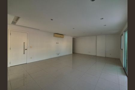 Apartamento para alugar com 178m², 3 quartos e 3 vagasSala