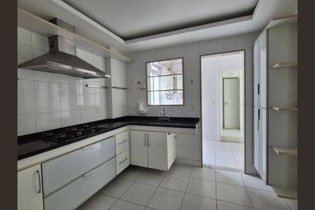 Apartamento para alugar com 178m², 3 quartos e 3 vagasCozinha