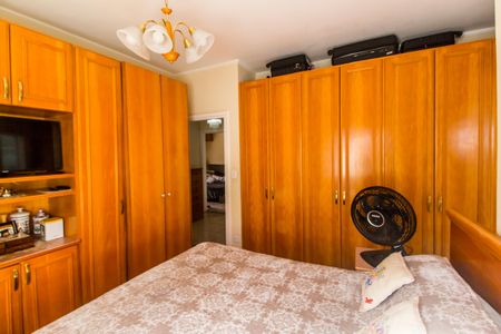 Casa de condomínio à venda com 390m², 4 quartos e 2 vagasSuíte 2