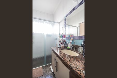 Casa de condomínio à venda com 390m², 4 quartos e 2 vagasBanheiro da Suíte 4