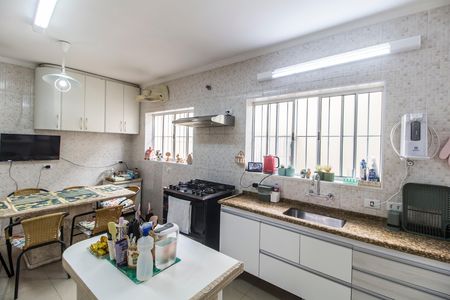 Casa de condomínio à venda com 390m², 4 quartos e 2 vagasCozinha