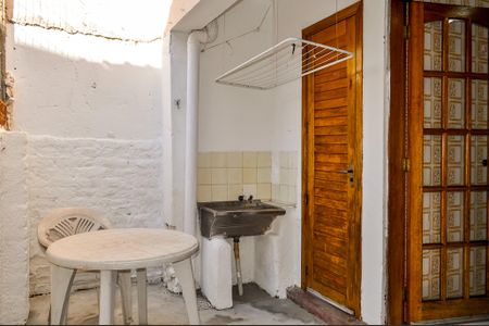 Apartamento à venda com 74m², 2 quartos e sem vagaÁrea de Serviço