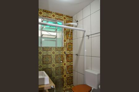 Apartamento à venda com 74m², 2 quartos e sem vagaBanheiro