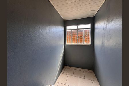 Casa à venda com 79m², 3 quartos e 4 vagasQuarto de Serviço