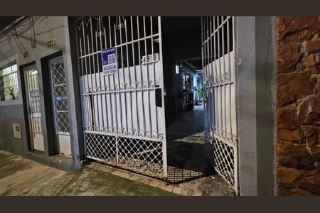Casa para alugar com 40m², 1 quarto e sem vaga Casa para alugar com 40m², 1 quarto e sem vagaFachada - placa
