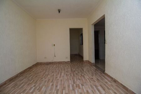Casa para alugar com 40m², 1 quarto e sem vaga Casa para alugar com 40m², 1 quarto e sem vagaSala