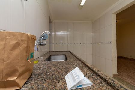 Casa para alugar com 40m², 1 quarto e sem vaga Casa para alugar com 40m², 1 quarto e sem vagaCozinha