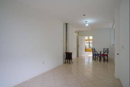 Casa à venda com 252m², 4 quartos e 2 vagasCozinha