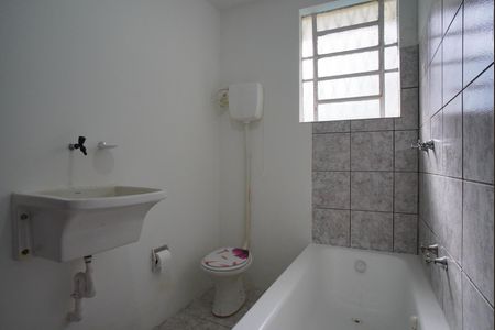 Casa à venda com 252m², 4 quartos e 2 vagasBanheiro Social