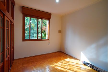 Casa à venda com 252m², 4 quartos e 2 vagasQuarto 3 - Segundo Andar