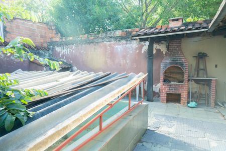 Casa à venda com 380m², 3 quartos e 3 vagasÁrea comum - Churrasqueira