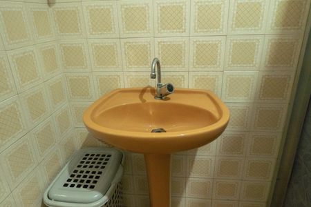 Casa à venda com 380m², 3 quartos e 3 vagasBanheiro Suíte 2