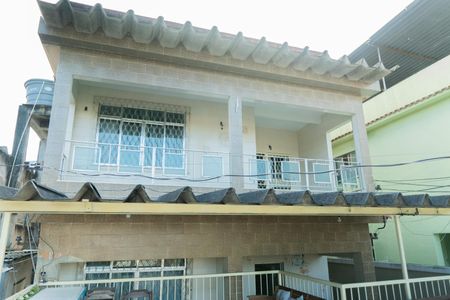Casa à venda com 380m², 3 quartos e 3 vagasFachada