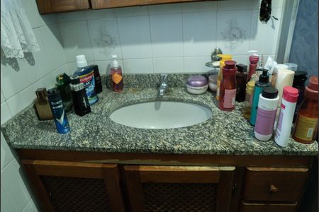 Casa à venda com 380m², 3 quartos e 3 vagasBanheiro Suíte 1