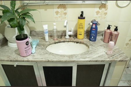 Casa à venda com 380m², 3 quartos e 3 vagasBanheiro 1