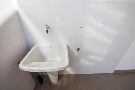 Apartamento à venda com 79m², 2 quartos e 1 vaga Apartamento à venda com 79m², 2 quartos e 1 vagaÁrea de serviço