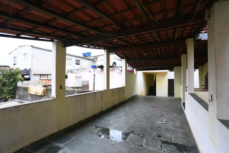 Casa à venda com 160m², 3 quartos e 2 vagas Casa à venda com 160m², 3 quartos e 2 vagasQuintal