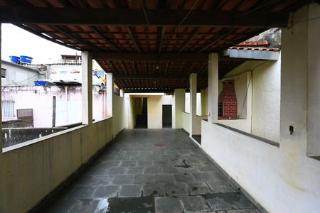 Casa à venda com 160m², 3 quartos e 2 vagas Casa à venda com 160m², 3 quartos e 2 vagasQuintal