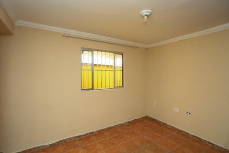 Casa à venda com 160m², 3 quartos e 2 vagas Casa à venda com 160m², 3 quartos e 2 vagasSala
