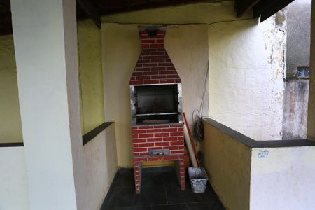 Casa à venda com 160m², 3 quartos e 2 vagas Casa à venda com 160m², 3 quartos e 2 vagasQuintal