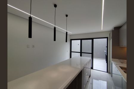 Casa à venda com 190m², 4 quartos e 2 vagasCozinha - Armários