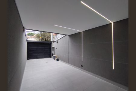 Casa à venda com 190m², 4 quartos e 2 vagasGaragem