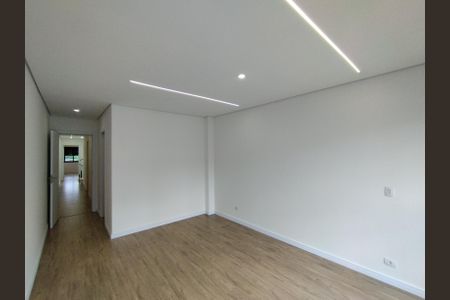 Casa à venda com 190m², 4 quartos e 2 vagasSuíte 3