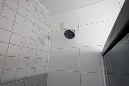 Casa de condomínio à venda com 180m², 4 quartos e 2 vagas Casa de condomínio à venda com 180m², 4 quartos e 2 vagasBanheiro da Suíte 1