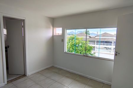 Casa de condomínio à venda com 180m², 4 quartos e 2 vagas Casa de condomínio à venda com 180m², 4 quartos e 2 vagasSuíte 2