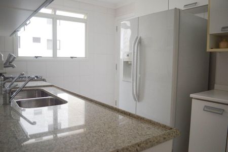 Apartamento à venda com 198m², 3 quartos e 3 vagas