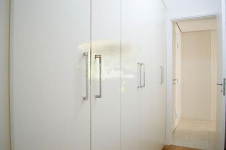 Apartamento à venda com 198m², 3 quartos e 3 vagas