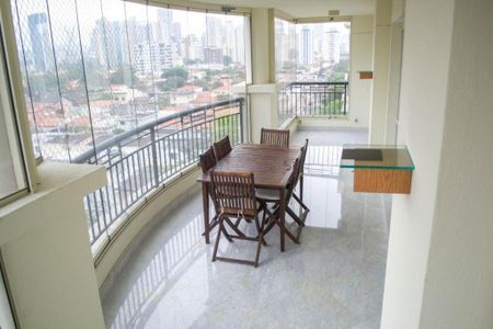 Apartamento à venda com 198m², 3 quartos e 3 vagas