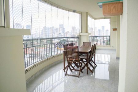 Apartamento à venda com 198m², 3 quartos e 3 vagas