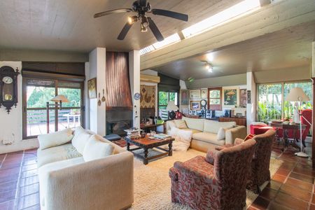 Sala de casa à venda com 4 quartos, 600m² em Vila Assunção, Porto Alegre