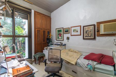 Casa para alugar com 600m², 4 quartos e 8 vagasQuarto 2