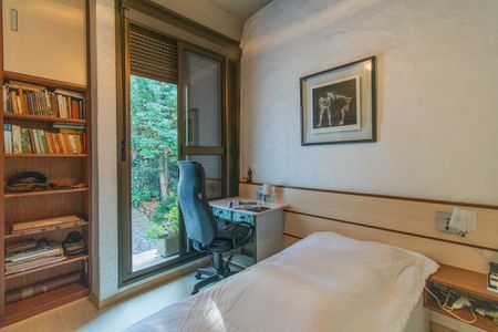 Casa para alugar com 600m², 4 quartos e 8 vagasQuarto 1