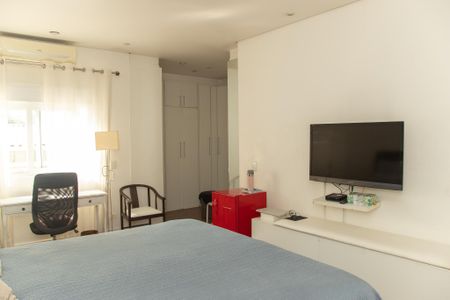 Casa para alugar com 240m², 3 quartos e 1 vaga Suíte