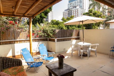 Casa para alugar com 240m², 3 quartos e 1 vagaVaranda