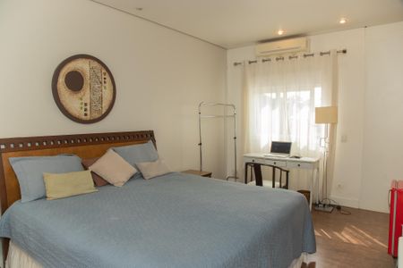 Casa para alugar com 240m², 3 quartos e 1 vagaSuíte