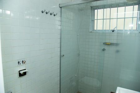 Casa para alugar com 240m², 3 quartos e 1 vagaBanheiro