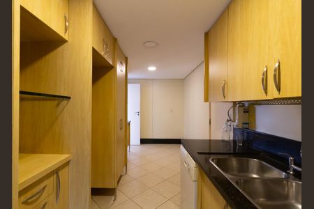 Apartamento à venda com 130m², 3 quartos e 2 vagas Apartamento à venda com 130m², 3 quartos e 2 vagasCozinha