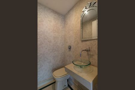 Apartamento à venda com 130m², 3 quartos e 2 vagas Apartamento à venda com 130m², 3 quartos e 2 vagasLavabo