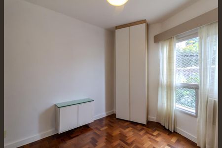 Apartamento à venda com 130m², 3 quartos e 2 vagas Apartamento à venda com 130m², 3 quartos e 2 vagasQuarto 1