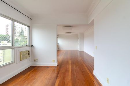 Apartamento à venda com 130m², 3 quartos e 2 vagas Apartamento à venda com 130m², 3 quartos e 2 vagasSala