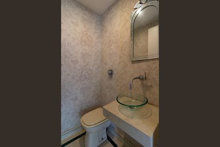 Apartamento à venda com 130m², 3 quartos e 2 vagas Apartamento à venda com 130m², 3 quartos e 2 vagasLavabo