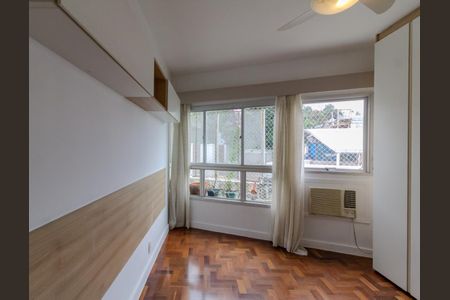 Apartamento à venda com 130m², 3 quartos e 2 vagas Apartamento à venda com 130m², 3 quartos e 2 vagasQuarto 2