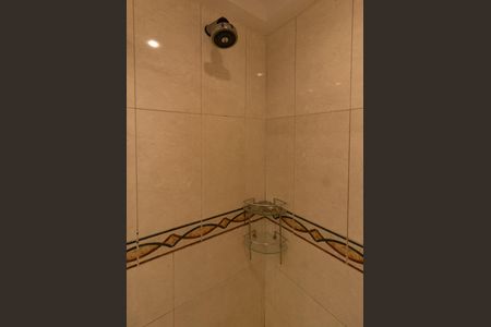 Apartamento à venda com 130m², 3 quartos e 2 vagas Apartamento à venda com 130m², 3 quartos e 2 vagasBanheiro social