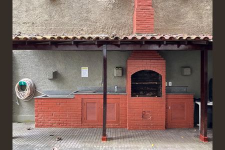 Apartamento à venda com 130m², 3 quartos e 2 vagas Apartamento à venda com 130m², 3 quartos e 2 vagasÁrea comum - Churrasqueira