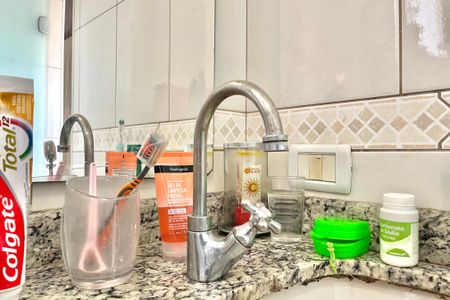 Casa à venda com 200m², 4 quartos e 2 vagas Casa à venda com 200m², 4 quartos e 2 vagasBanheiro do Quarto 1