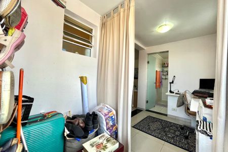 Casa à venda com 200m², 4 quartos e 2 vagas Casa à venda com 200m², 4 quartos e 2 vagasQuarto 1